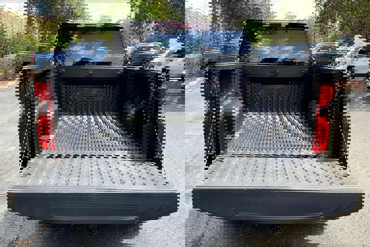 Certified 2023 Chevrolet Silverado 1500 Custom image 34