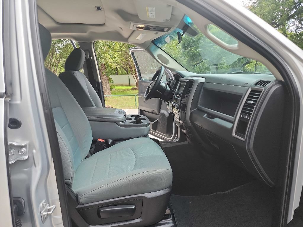 Used 2018 RAM 2500 Tradesman w/ Chrome Appearance Group AWD/4WD image 37