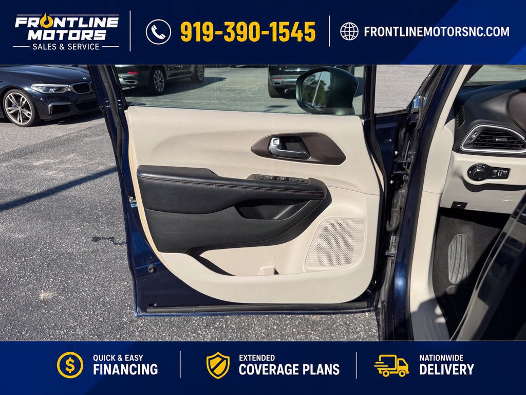Used 2018 Chrysler Pacifica LX FWD image 18