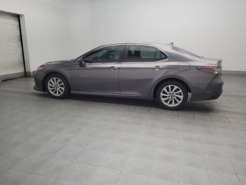 Used 2022 Toyota Camry LE FWD image 3