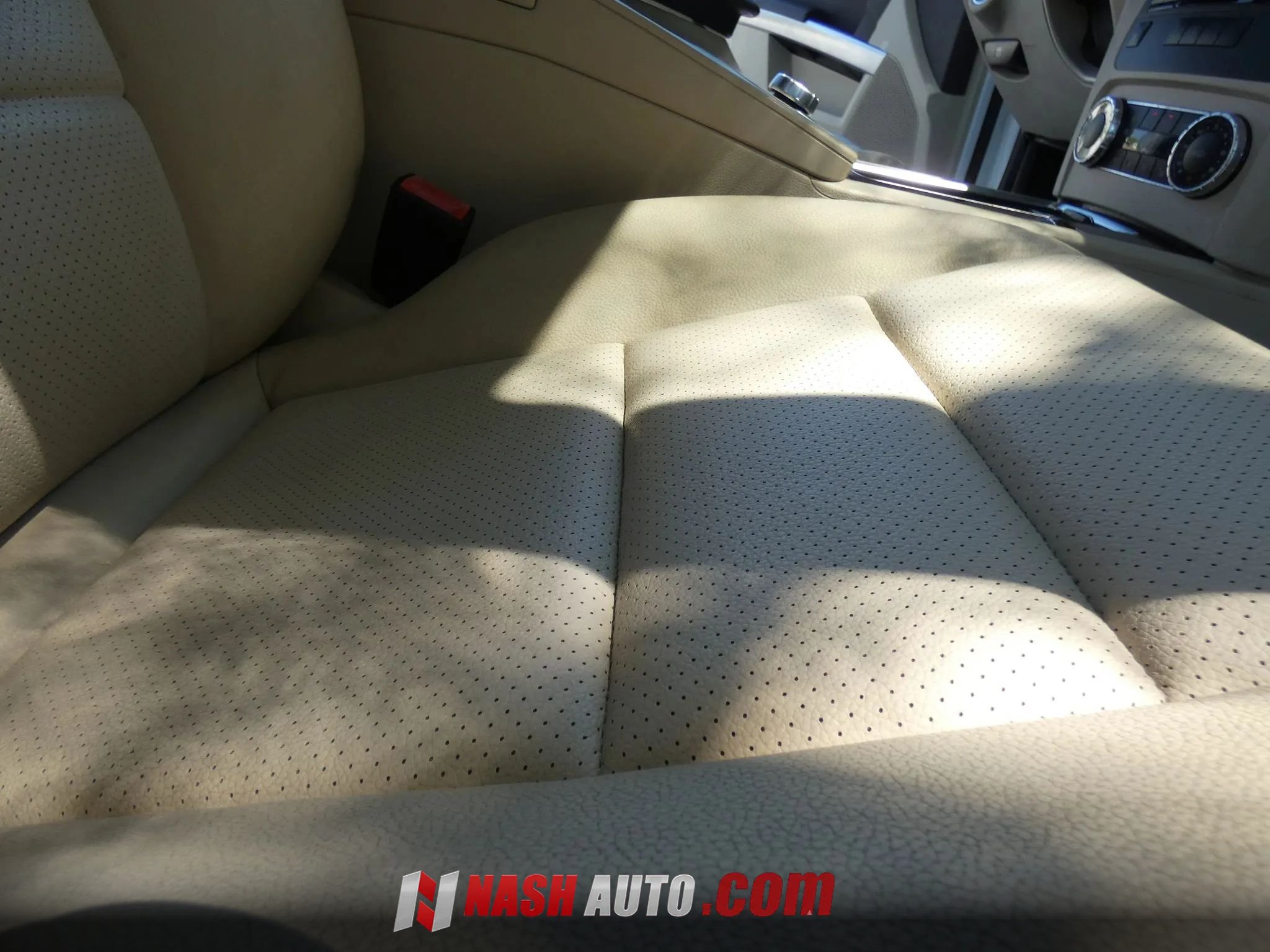Used 2015 Mercedes-Benz GLK 350 2WD image 36