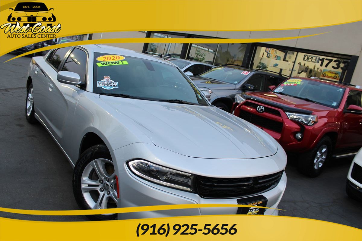 Used 2020 Dodge Charger SXT image 1