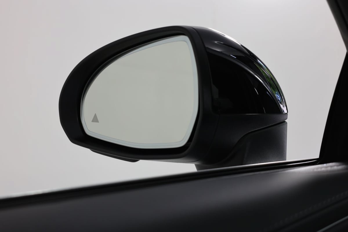 Used 2024 Mercedes-Benz CLE 300 4MATIC Cabriolet image 15