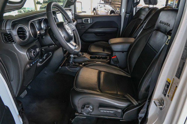 Used 2023 Jeep Wrangler Sahara AWD/4WD image 9