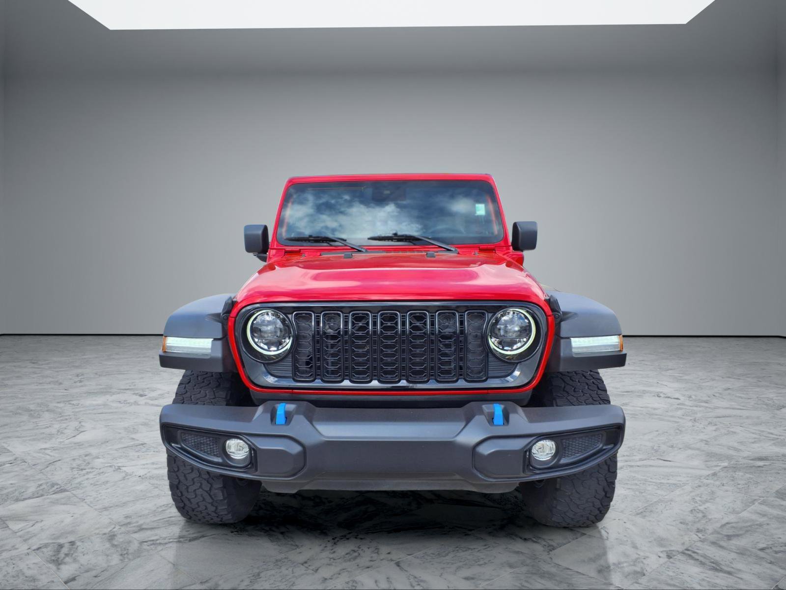 Used 2024 Jeep Wrangler Willys AWD/4WD image 2