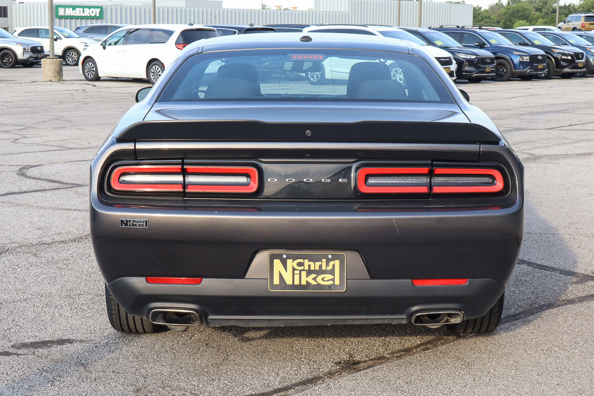 Used 2023 Dodge Challenger SXT image 5