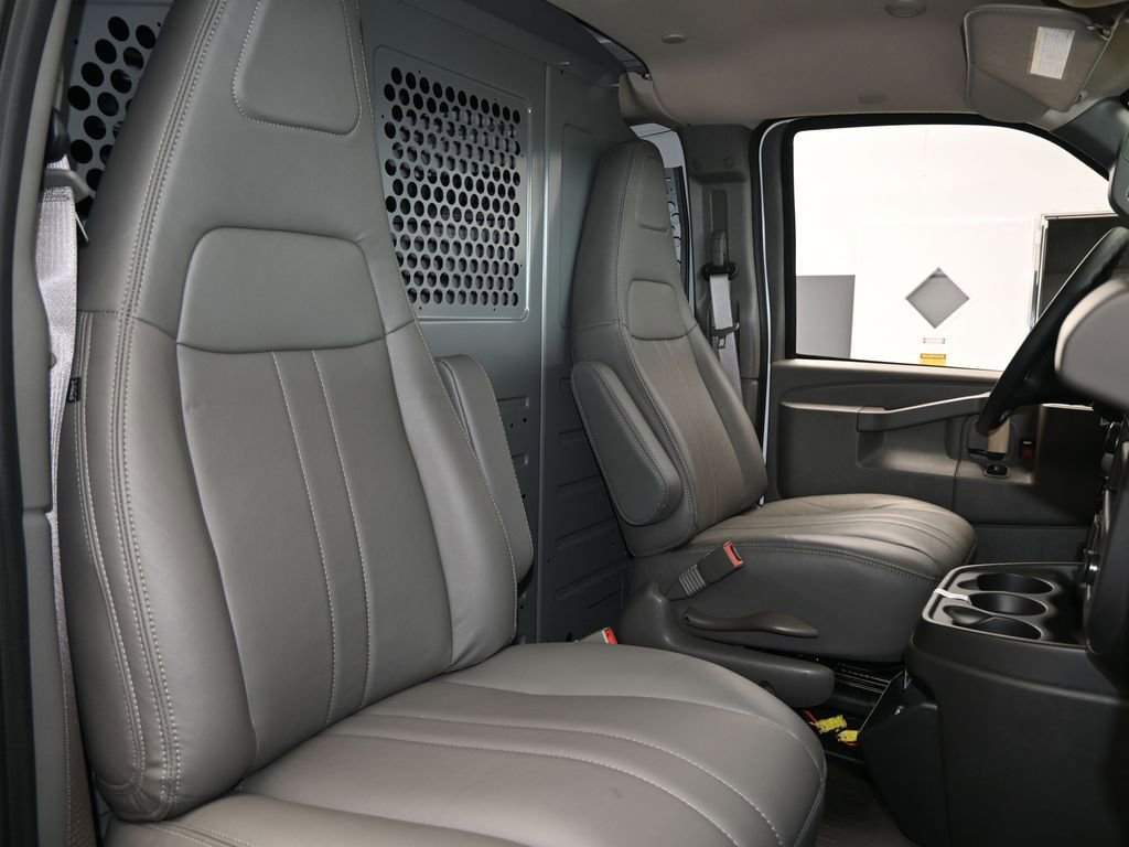 New 2025 Chevrolet Express 3500 Extended w/ Driver Convenience Package RWD image 34