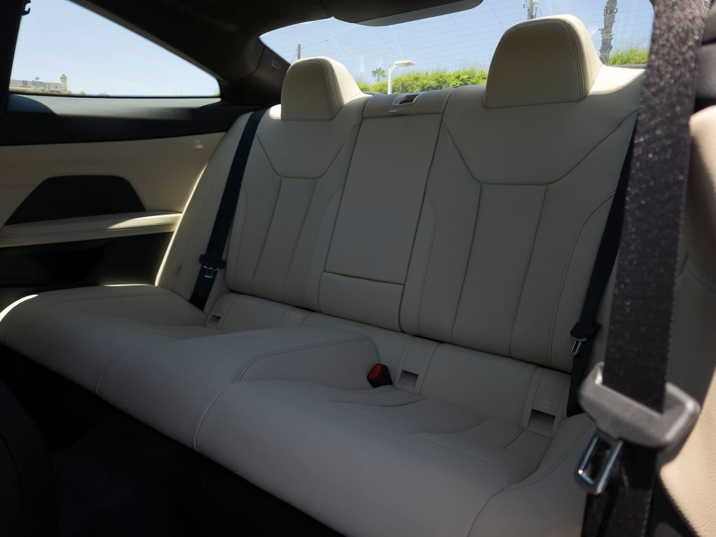New 2027 BMW 430i Coupe w/ M Sport Package RWD image 9