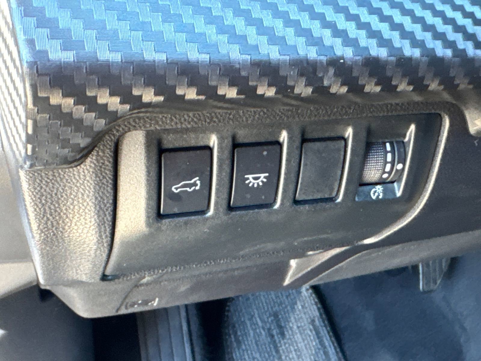 Certified 2025 Subaru Ascent Premium w/ Premium Package image 17