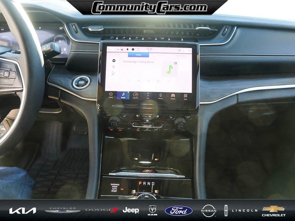 Used 2023 Jeep Grand Cherokee L Limited w/ Luxury Tech Group II image 16