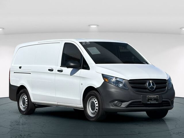 Used 2023 Mercedes-Benz Metris image 9