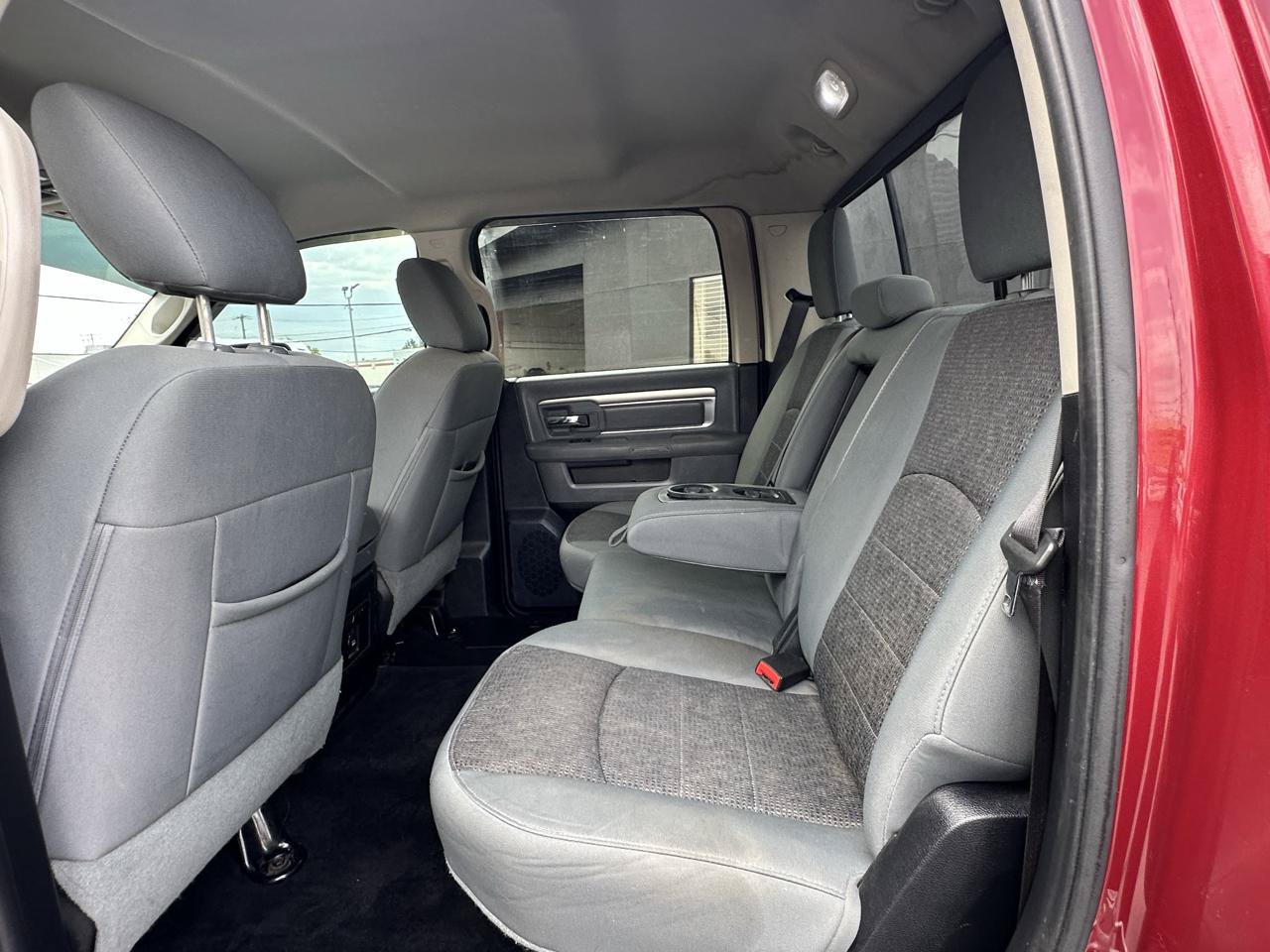 Used 2012 RAM 1500 Express RWD image 31