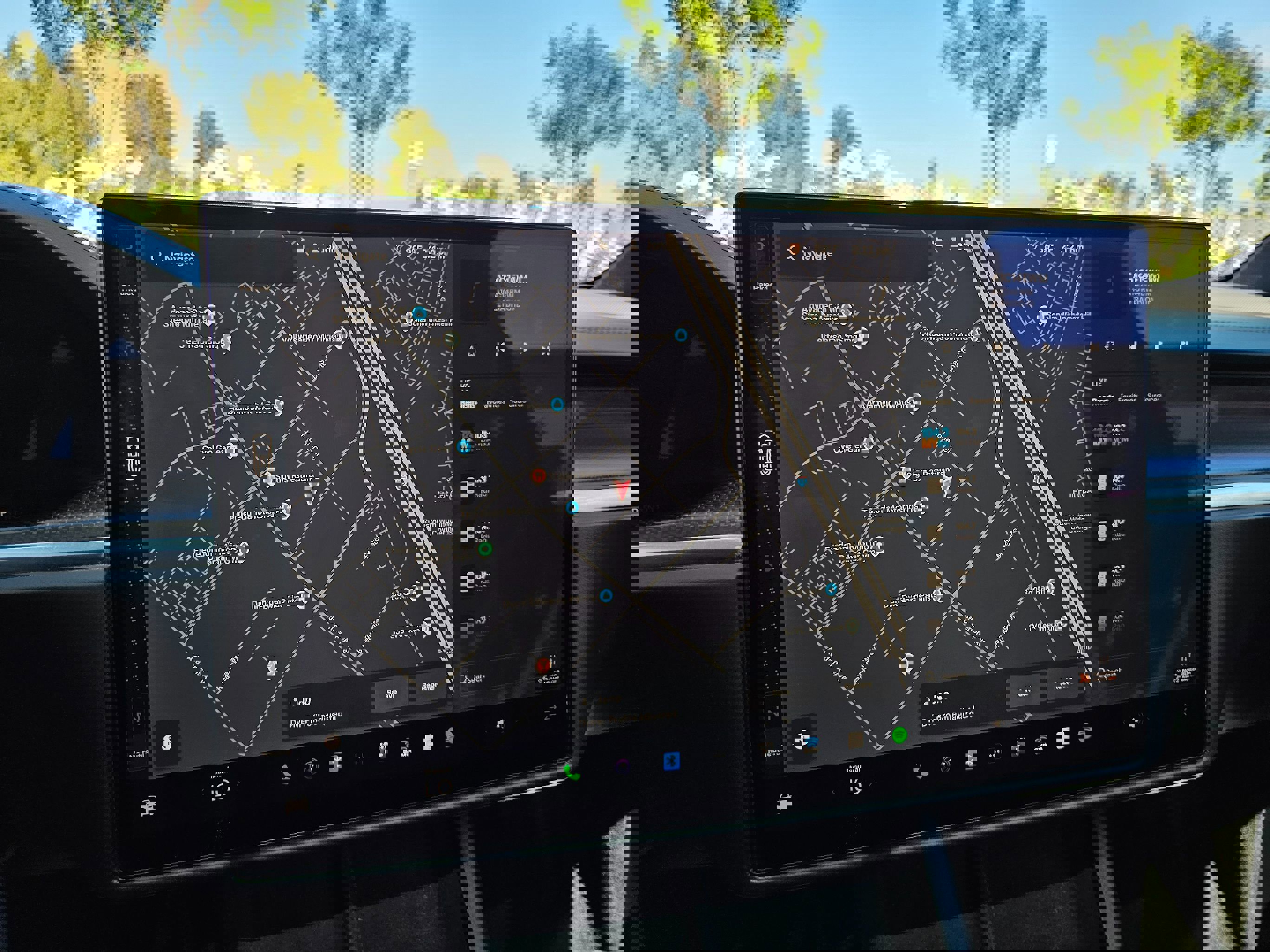 Used 2022 Tesla Model X Plaid image 40