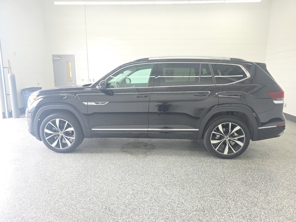 New 2026 Volkswagen Atlas SEL Premium R-Line AWD/4WD image 2