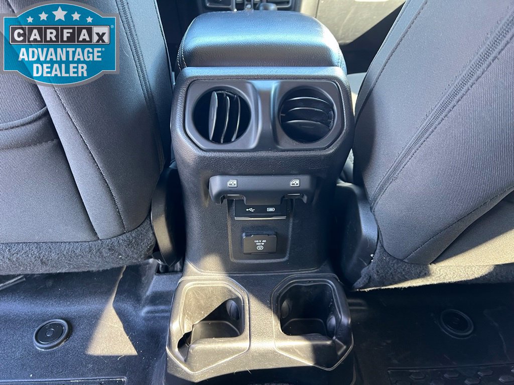 Used 2019 Jeep Wrangler Unlimited Sahara w/ Safety Group AWD/4WD image 19