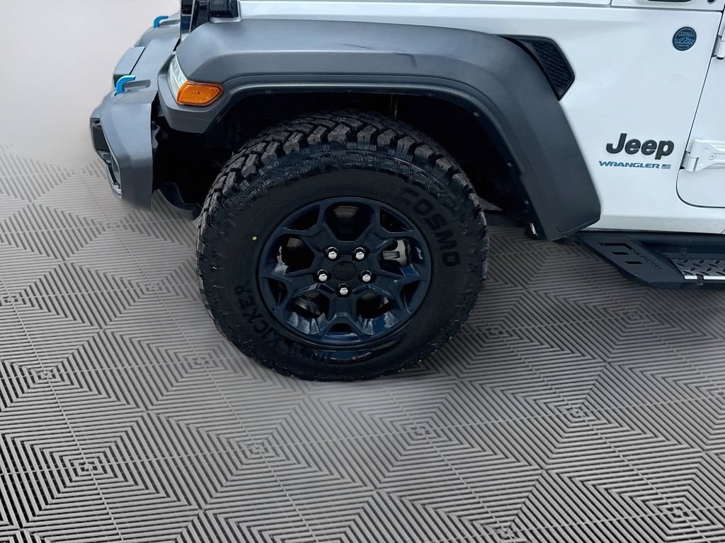 Certified 2023 Jeep Wrangler Unlimited AWD/4WD image 35