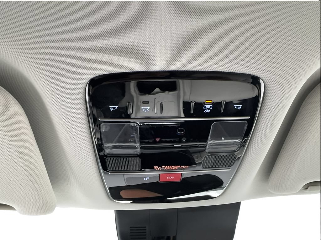 Used 2026 Hyundai Santa Fe SEL FWD image 46