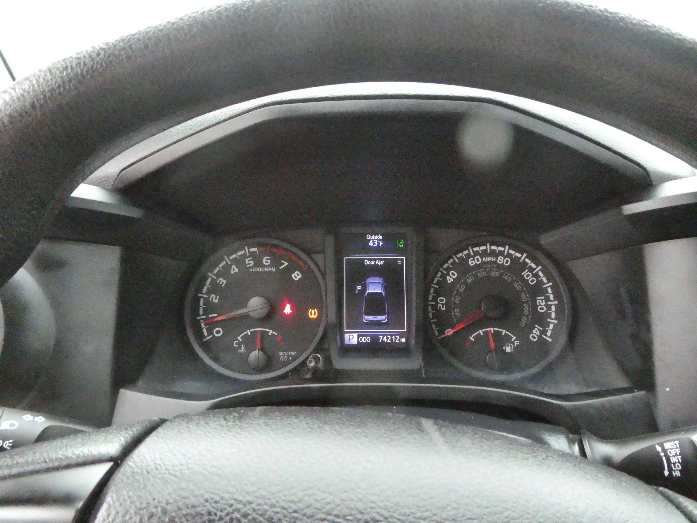 Used 2022 Toyota Tacoma SR image 17