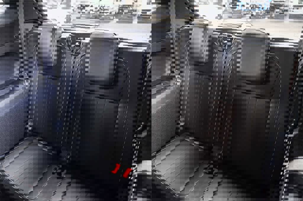 Used 2023 Volkswagen Tiguan SE R-Line image 20