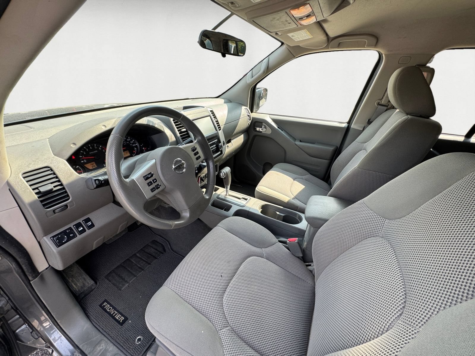 Used 2019 Nissan Frontier SV AWD/4WD image 11