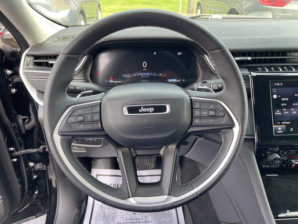 Used 2023 Jeep Grand Cherokee L Laredo w/ Luxury Tech Group I AWD/4WD image 14