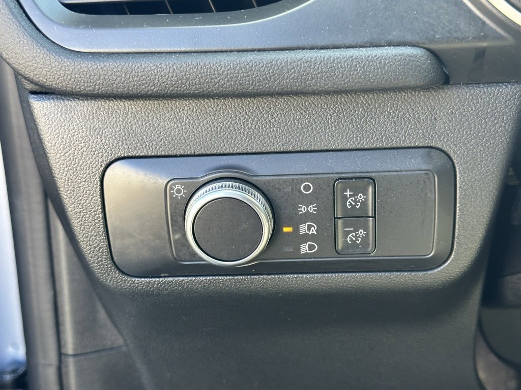 Used 2022 Ford Escape SE image 28