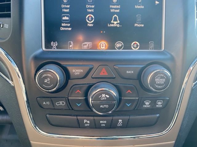 Used 2014 Jeep Grand Cherokee Limited w/ Luxury Group II image 33