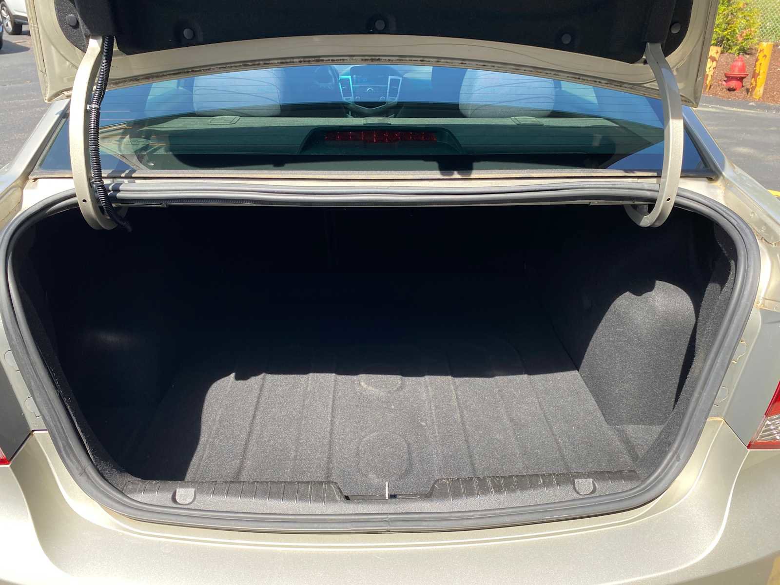 Used 2013 Chevrolet Cruze LT FWD image 24