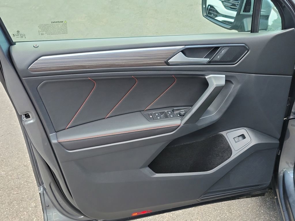 Used 2024 Volkswagen Tiguan Wolfsburg Edition image 18