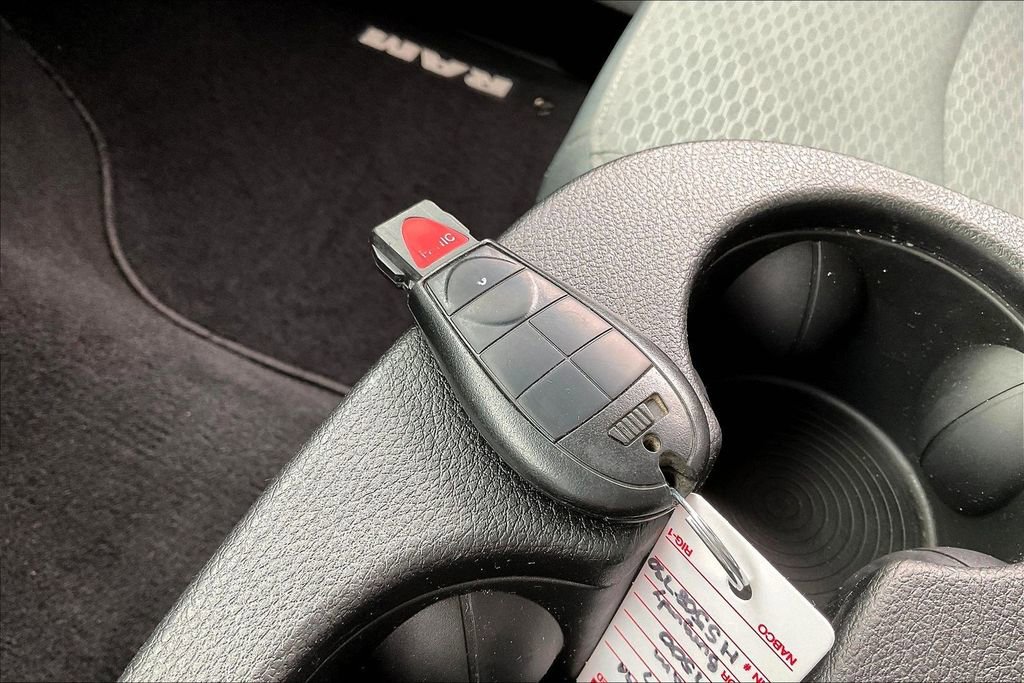 Used 2017 RAM 1500 Express image 10