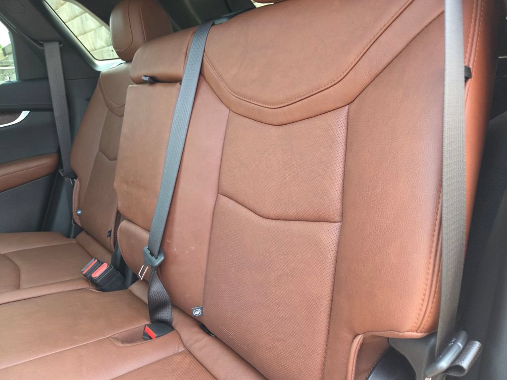 Used 2024 Cadillac XT5 Premium Luxury w/ Technology Package AWD/4WD image 38