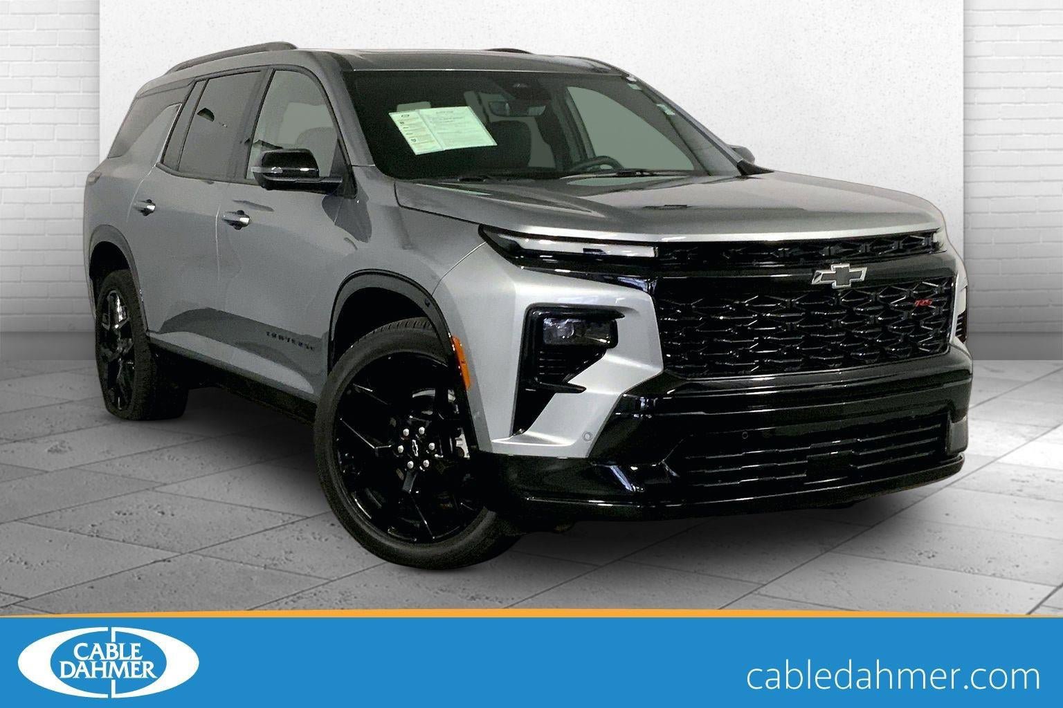 Used 2025 Chevrolet Traverse RS AWD/4WD image 1
