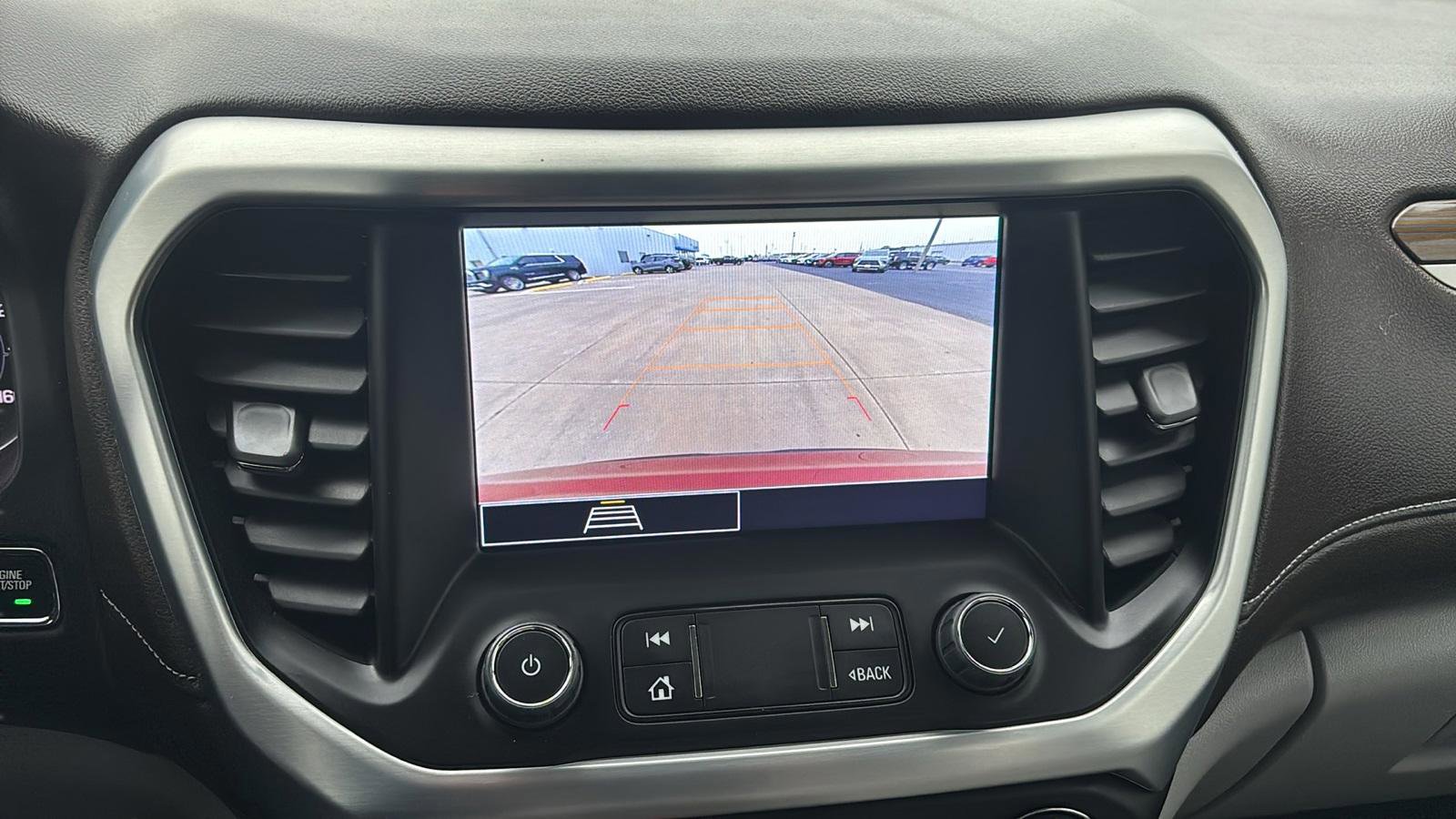Used 2023 GMC Acadia SLE w/ Driver Convenience Package image 14
