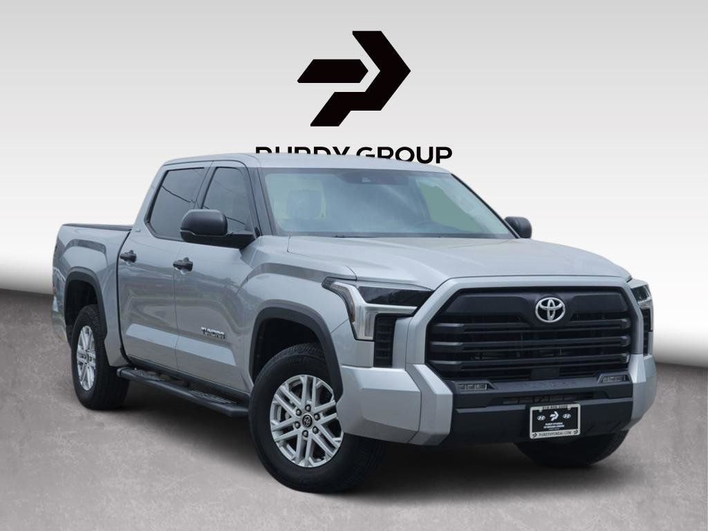 Used 2022 Toyota Tundra SR5 AWD/4WD image 1