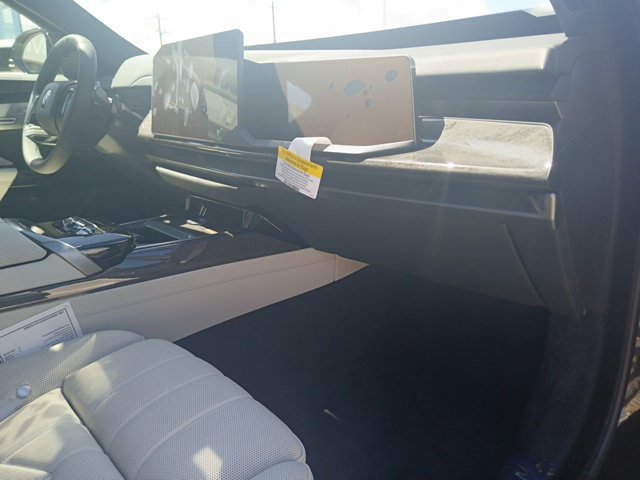 New 2027 BMW 740i xDrive w/ Executive Package AWD/4WD image 19
