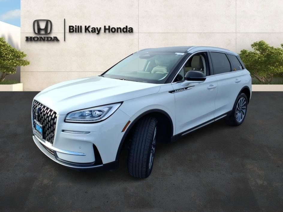 Used 2023 Lincoln Corsair Reserve w/ Equipment Group 201A image 8