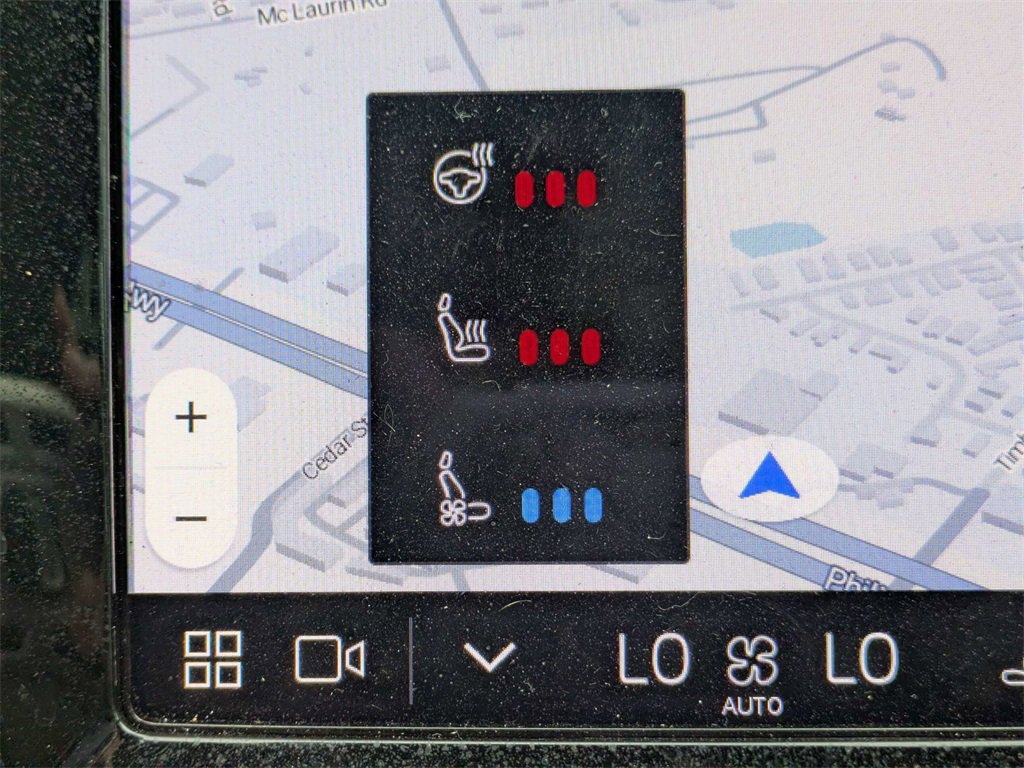 Used 2023 Volvo XC90 B6 Ultimate w/ Protection Package Premier image 31