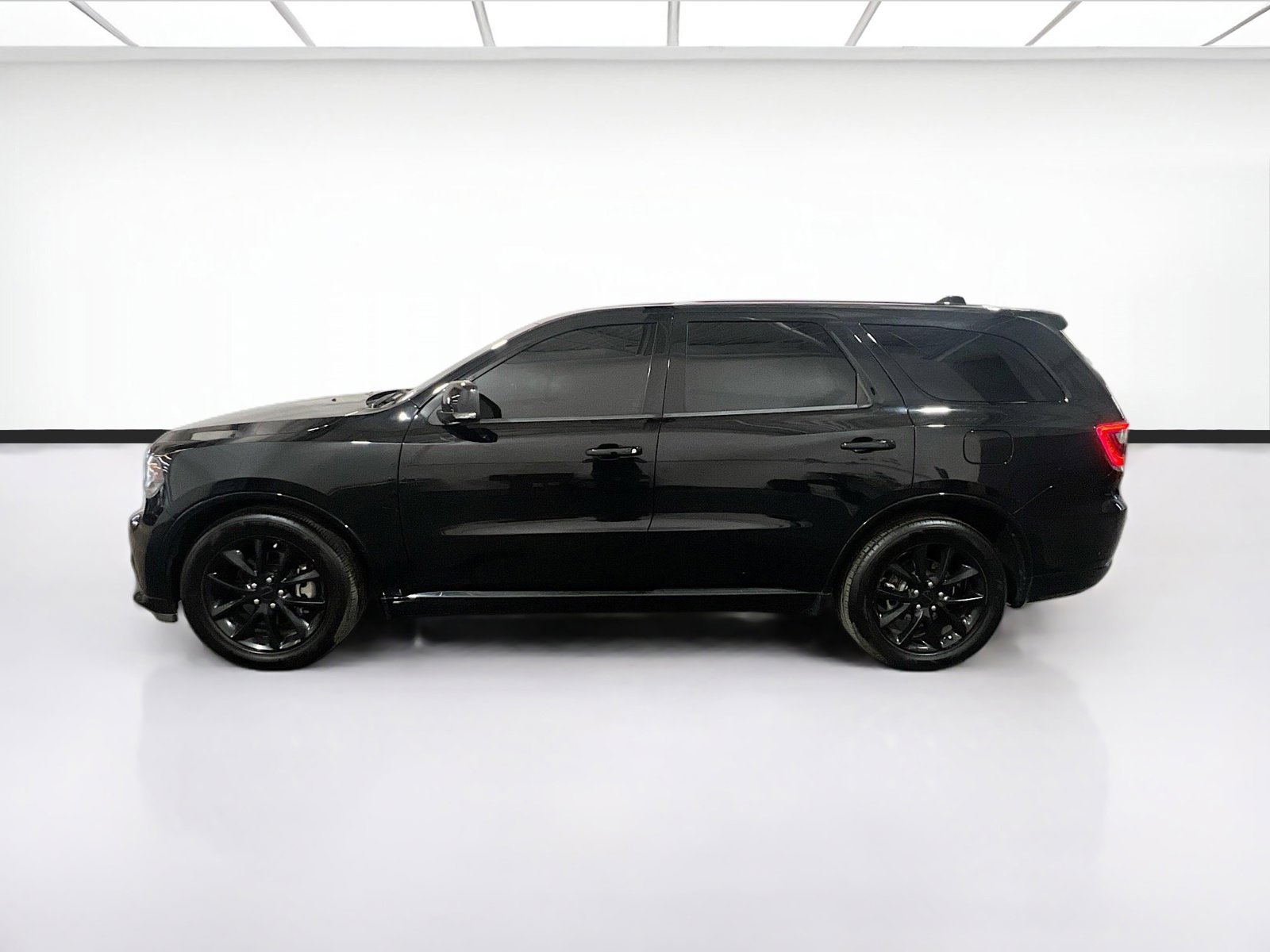 Used 2017 Dodge Durango R/T w/ Technology Group AWD/4WD image 25