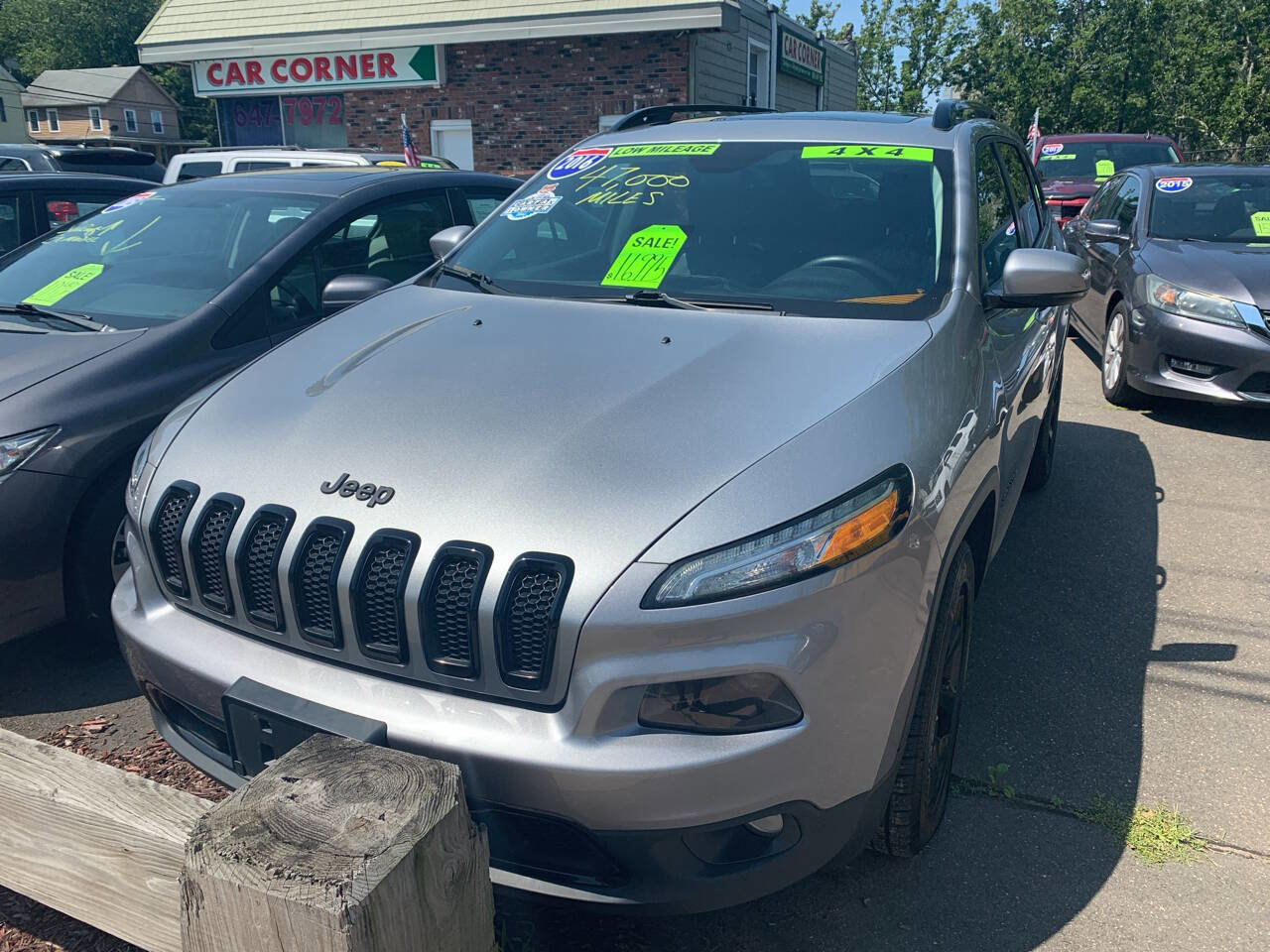 Used 2016 Jeep Cherokee High Altitude image 3