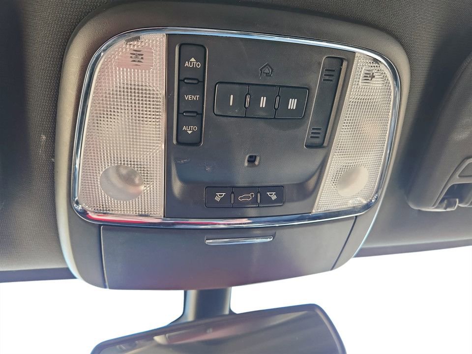 Used 2014 Jeep Grand Cherokee Limited w/ Trailer Tow Group IV AWD/4WD image 20