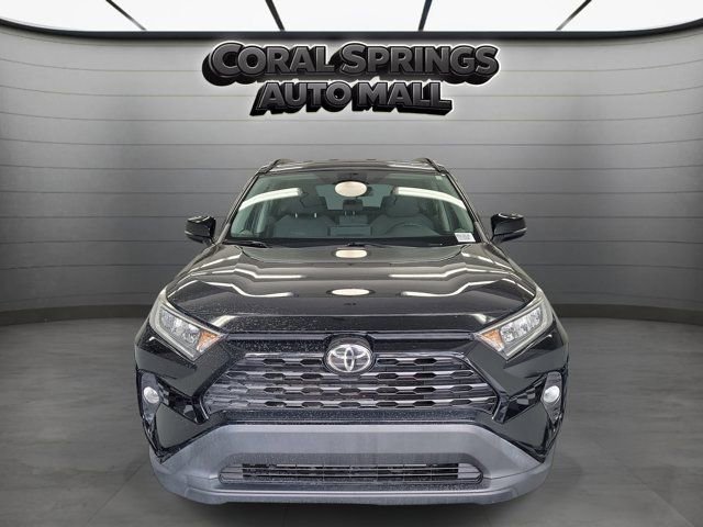 Used 2021 Toyota RAV4 XLE FWD image 2