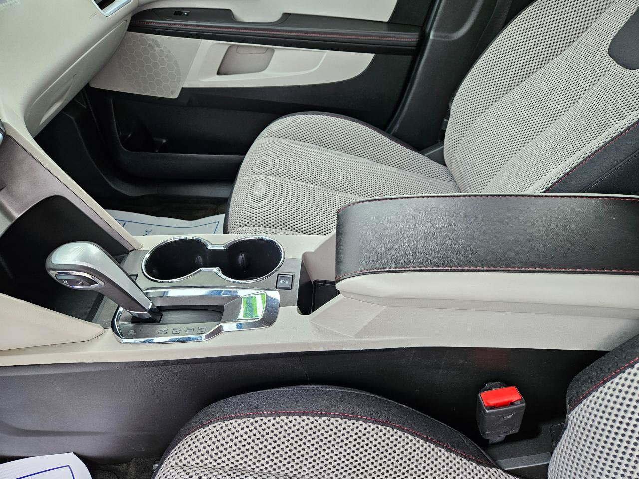 Used 2012 Chevrolet Equinox LT w/ Driver Convenience Package FWD image 13