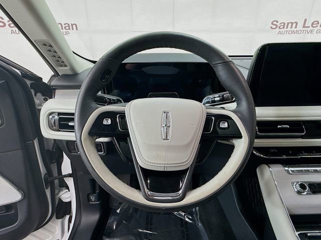 Used 2025 Lincoln Aviator Reserve w/ Equipment Group 201A image 11