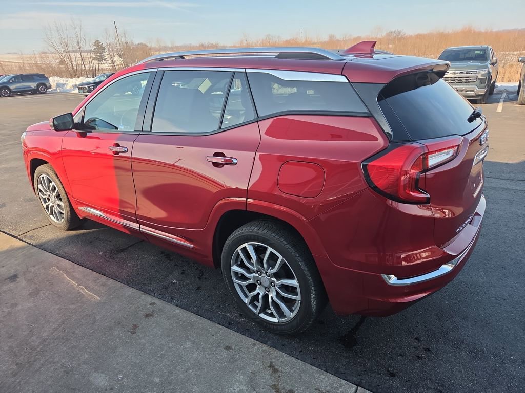 Certified 2022 GMC Terrain Denali w/ Denali Premium Package image 5