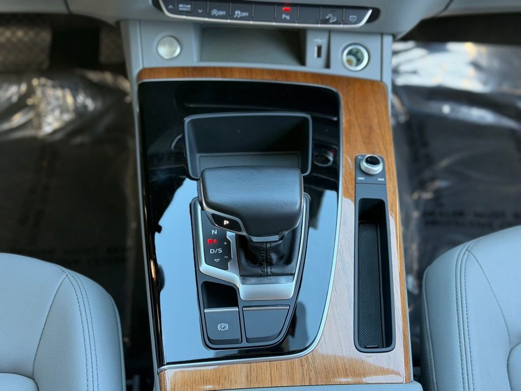 Used 2022 Audi Q5 2.0T Premium image 49