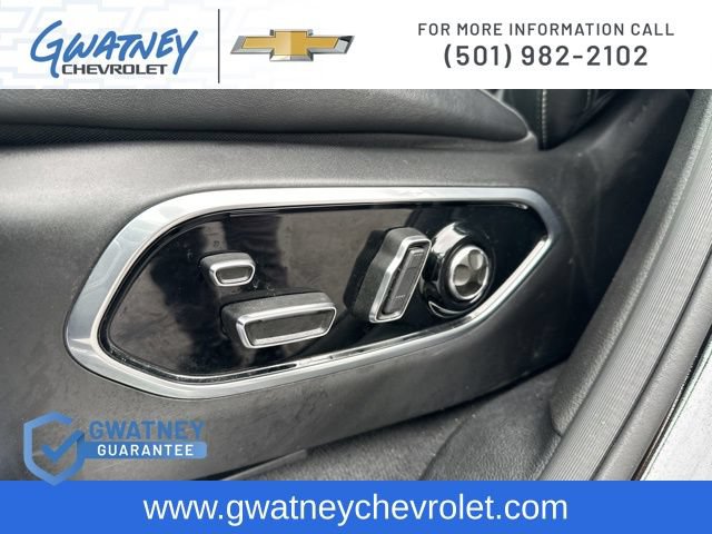 Used 2023 Jeep Grand Cherokee Overland w/ Luxury Tech Group IV AWD/4WD image 21