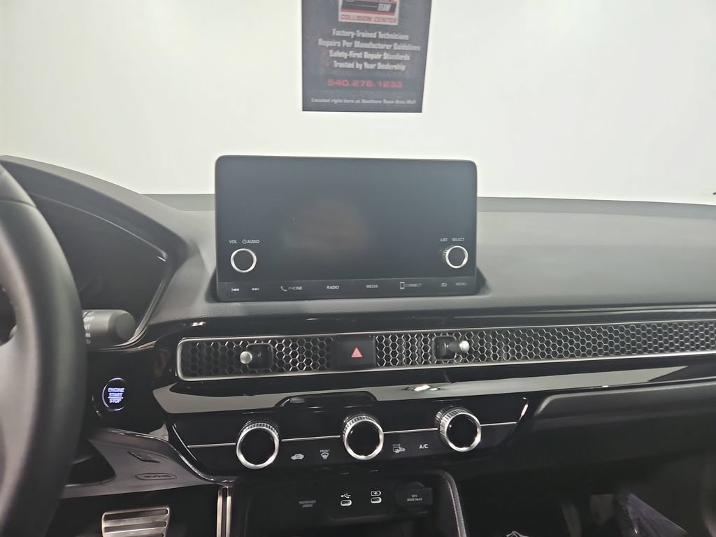 Used 2025 Honda Civic Sport image 18