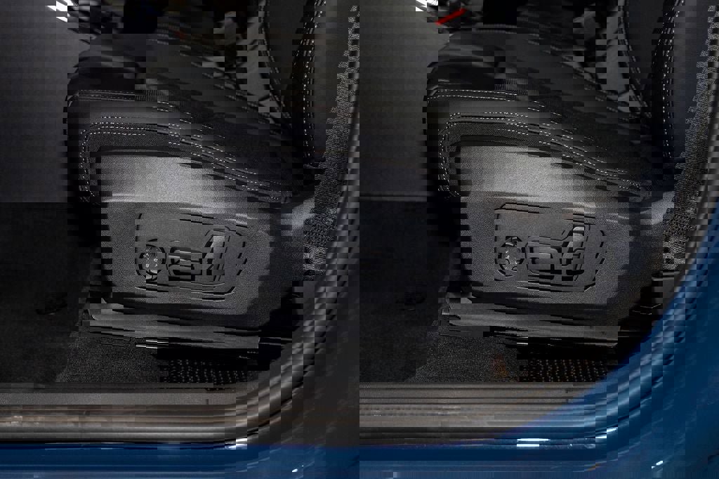 Used 2026 BMW X1 xDrive28i w/ Technology Package image 16