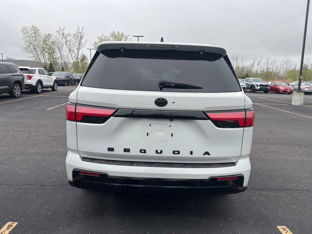 Used 2024 Toyota Sequoia Platinum AWD/4WD image 5