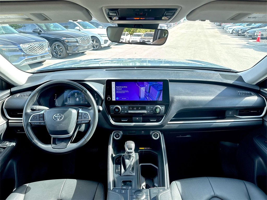 Used 2024 Toyota Grand Highlander XLE image 11